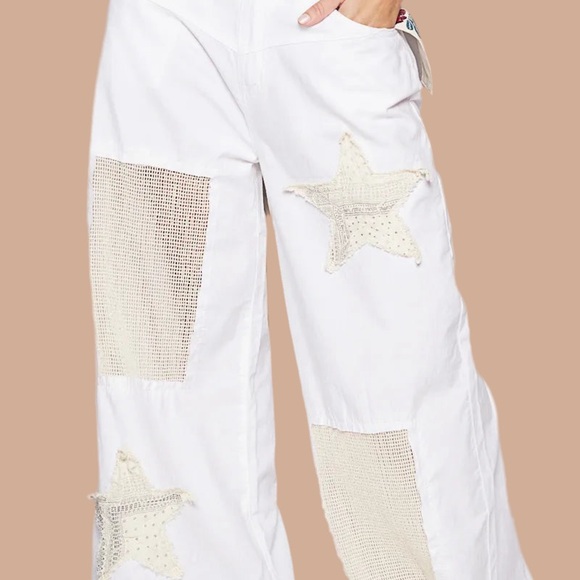 POL Other - POL White Star Accent Wide-Leg Pants